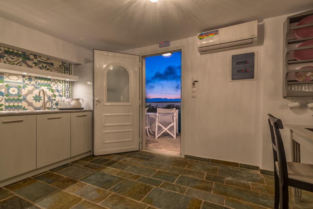 Eiriana Luxury Suites Plaka  Exterior foto